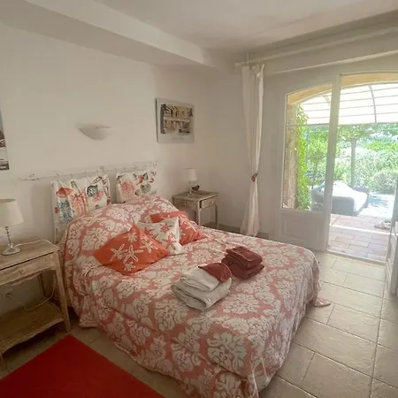 Semesterbostad Rdc Grand Jardin, Piscine Chauffee, Jacuzzi