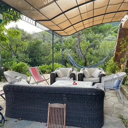 Rdc Grand Jardin, Piscine Chauffee, Jacuzzi Hébergement de vacances *